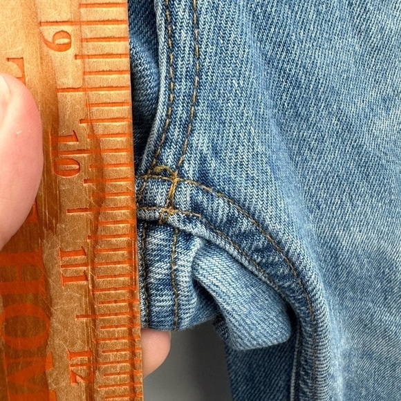 ANTHROPOLOGY NOEND SLIM NEWPORT Straight distressed med wash crop high jeans. 25 - Picture 8 of 13